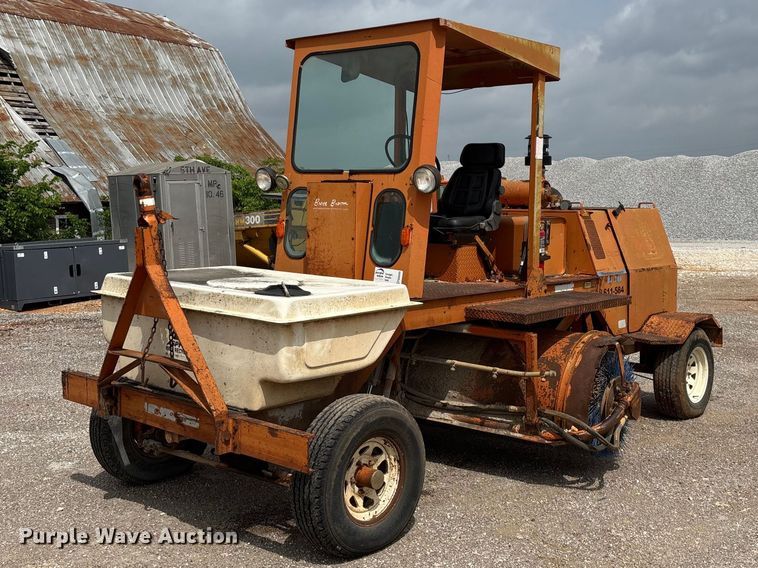 1993 Broce Broom RC300 broom - FG0325