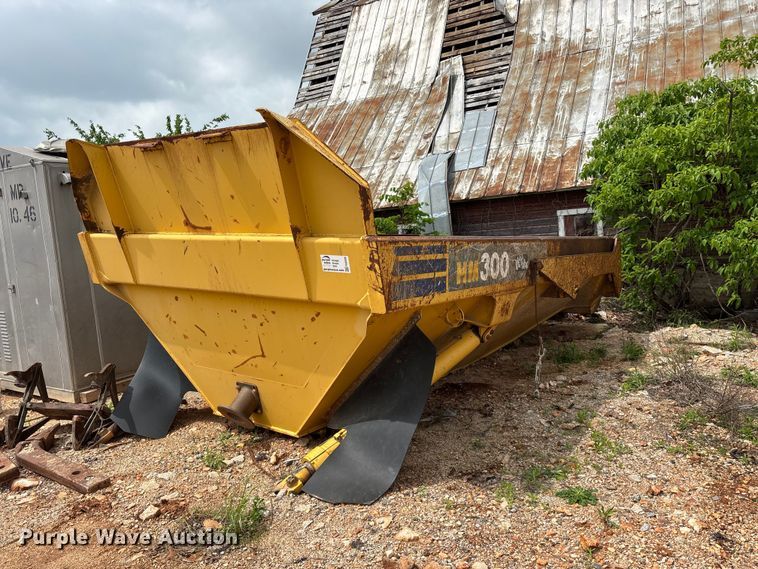 Komatsu HM300 haul truck bed - FG0326