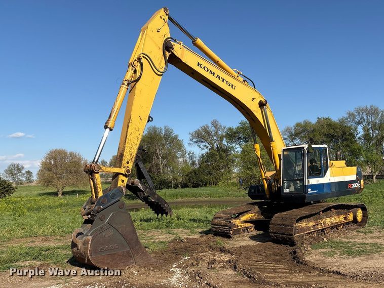1990 Komatsu PC300LC-5 Excavator - FG2951