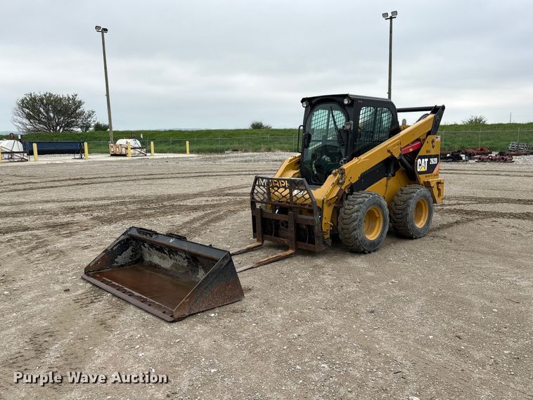 2014 Caterpillar 262D High Flow XPS skid steer loader - FG2974