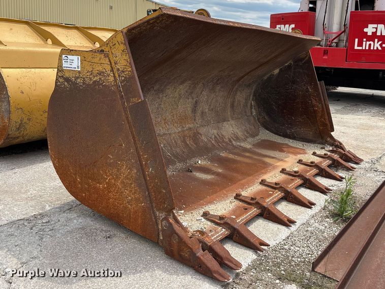 Caterpillar wheel loader bucket - FH7086