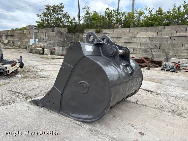 CF excavator bucket - FH7099