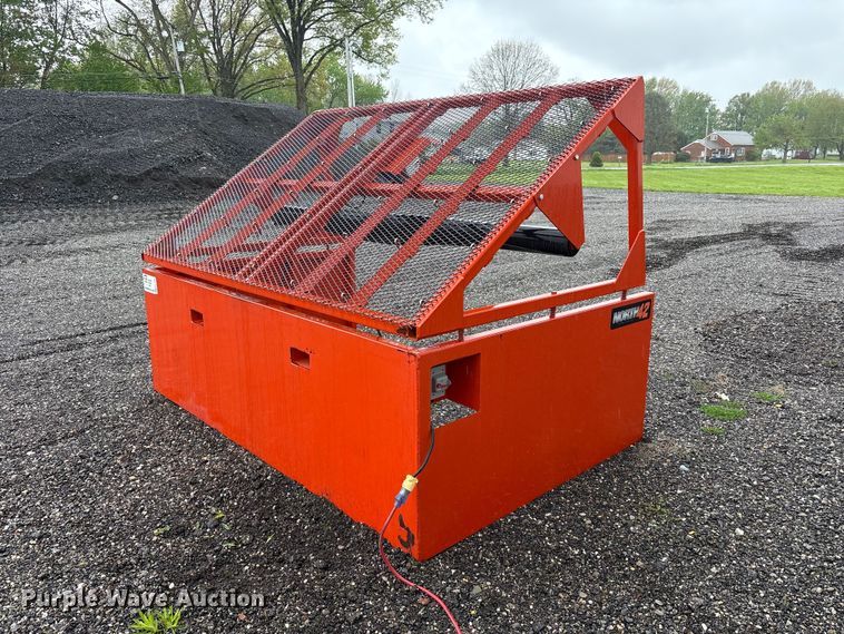 North 42 Ventures 8" Vibrating screen - FK1432