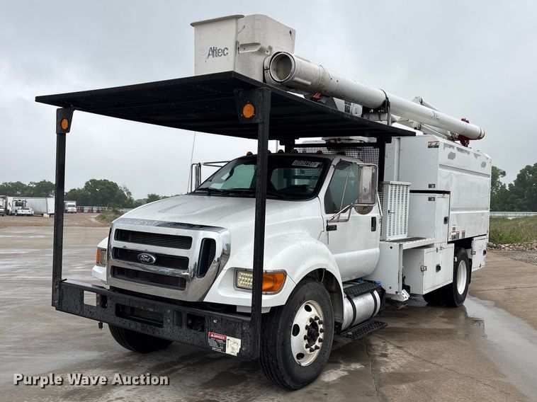 2015 Ford F750 Super Duty forestry bucket truck - YA2805