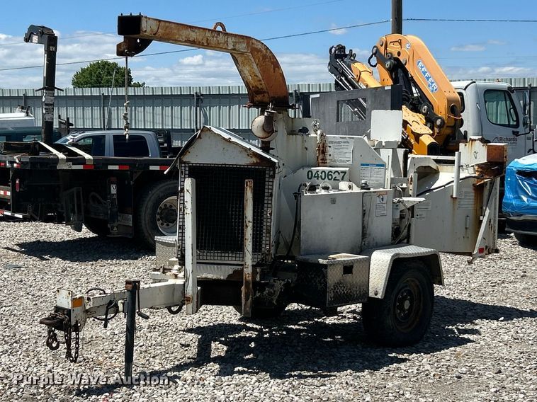 2006 Bandit 200 wood chipper - YA2838