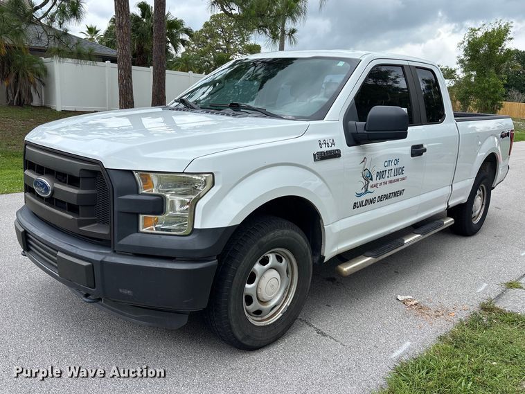 2016 Ford F150 Ext. Cab pickup truck - DU6266