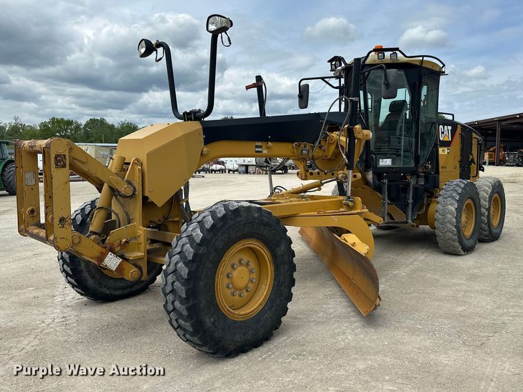 2011 Caterpillar 12M VHP Plus motor grader - DV0908