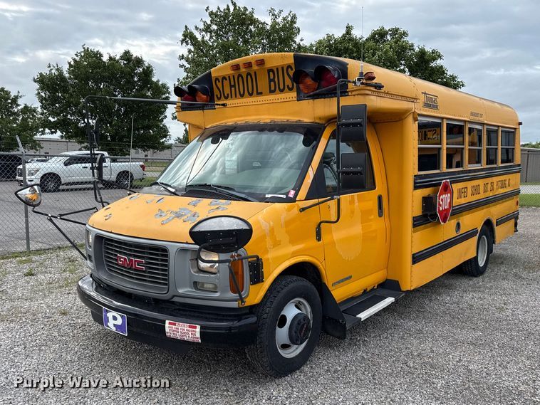 2001 GMC Savana school bus - DZ4458