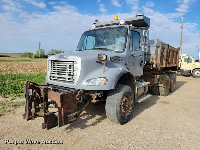 2010 Freightliner Business Class M2 dump truck - DZ7094