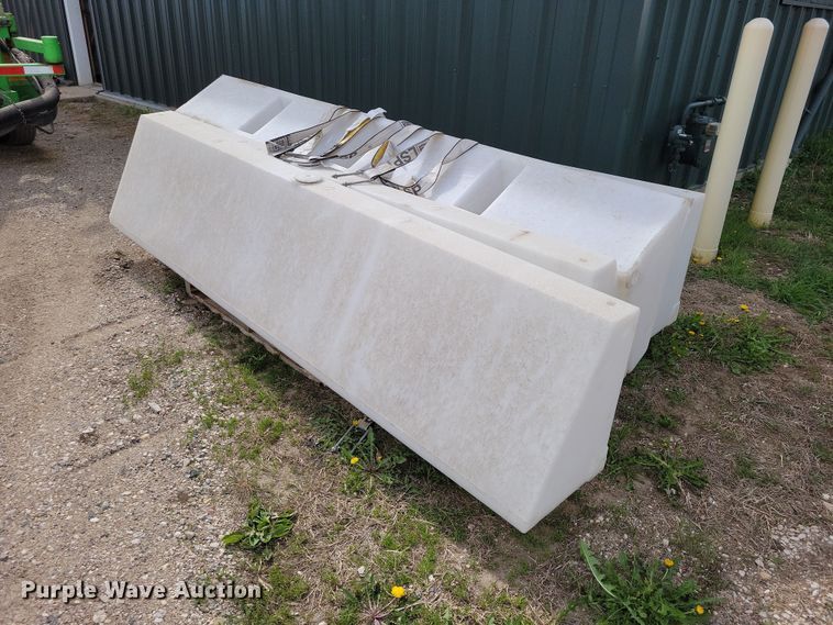 (4) salt brine tanks - DZ7096
