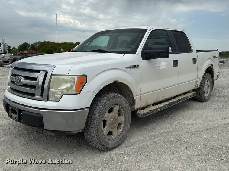 2010 Ford F150 Crew Cab pickup truck - EA2343