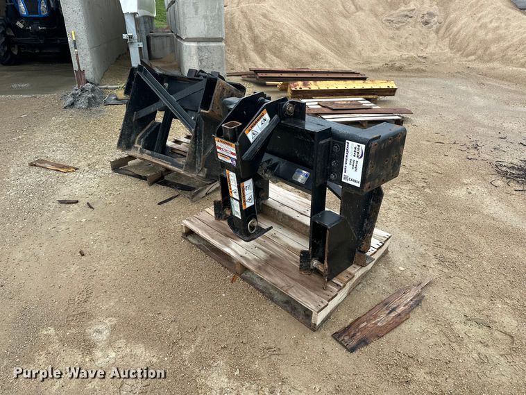 (2) Henke snow plow mounts - EA4904