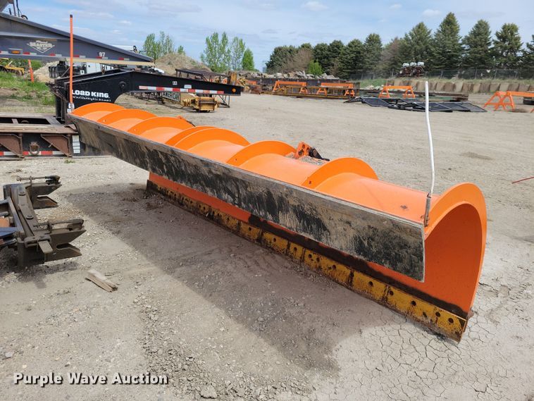 Henderson snow plows - EE0987