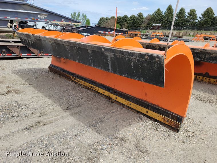 Henderson snow plow - EE0988