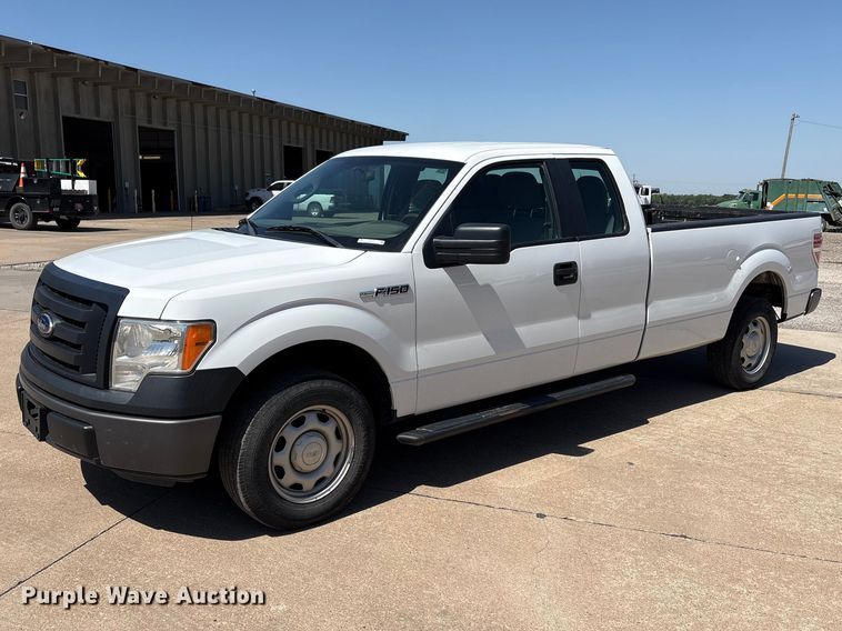 2011 Ford F150 XL Ext. Cab pickup truck - ET6147