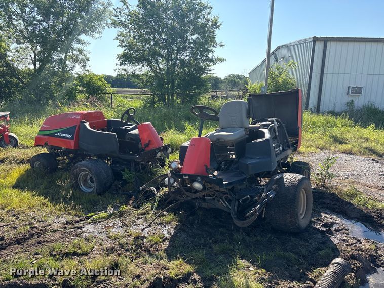 (2) Jacobsen LF3800 parts mowers - EU5576