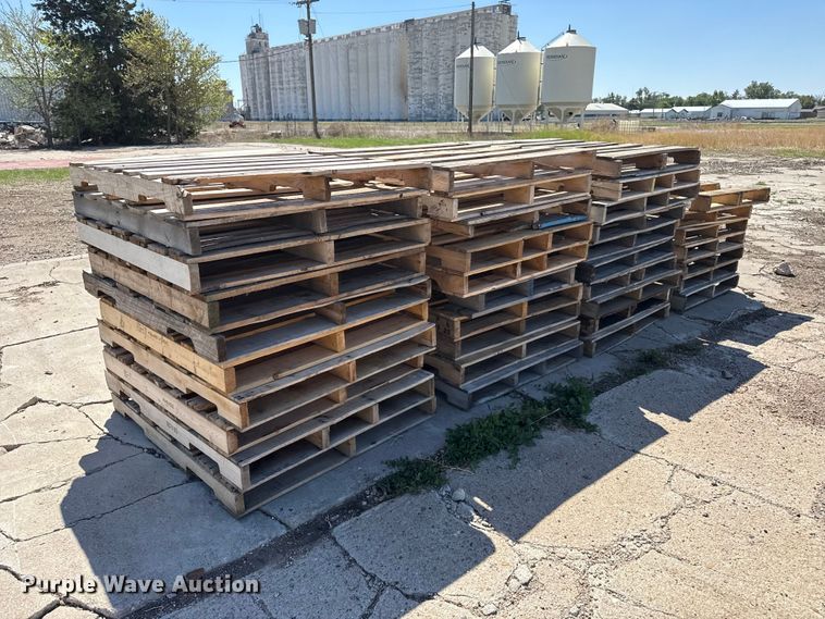 (37) pallets - EW4567