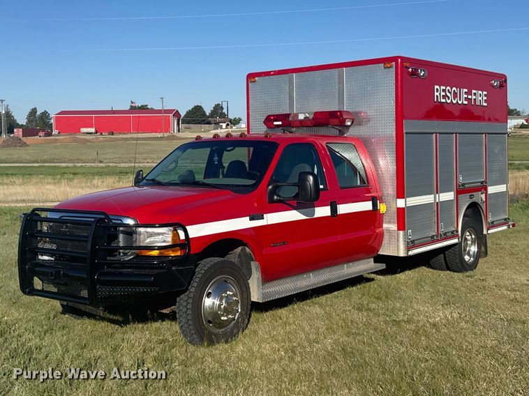2000 Ford F550 Super Duty crew cab rescue vehicle - FB7378
