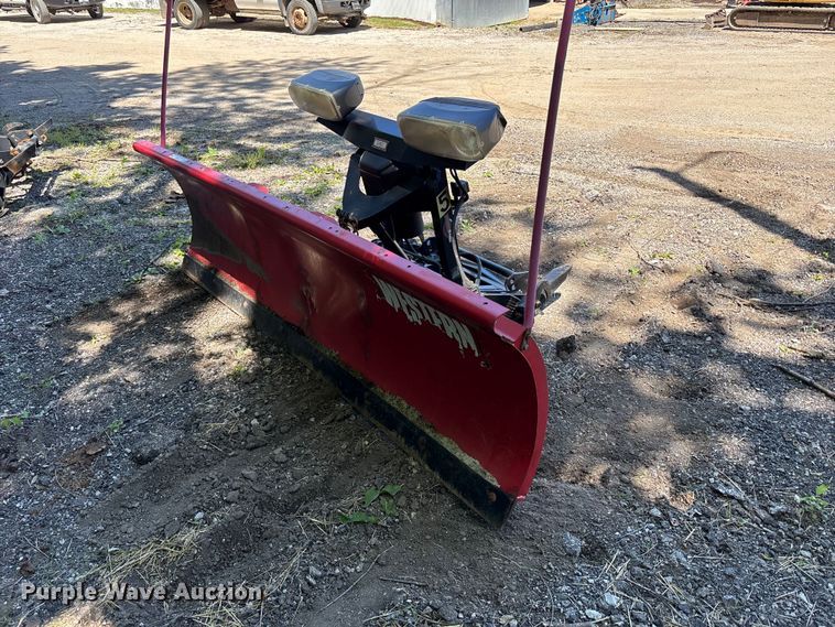 Western Ultra Finish snow plow - FC4653