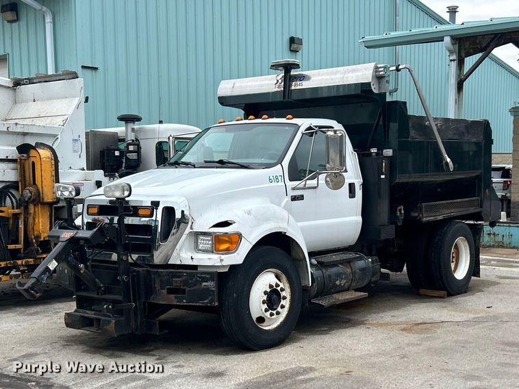 2008 Ford F750 XL Super Duty dump truck - FC5513