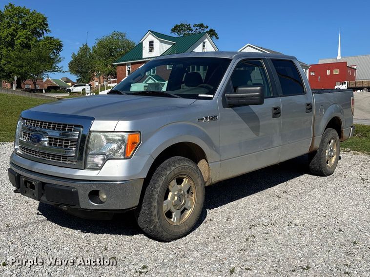 2011 Ford F150 Crew Cab pickup truck - FC5638