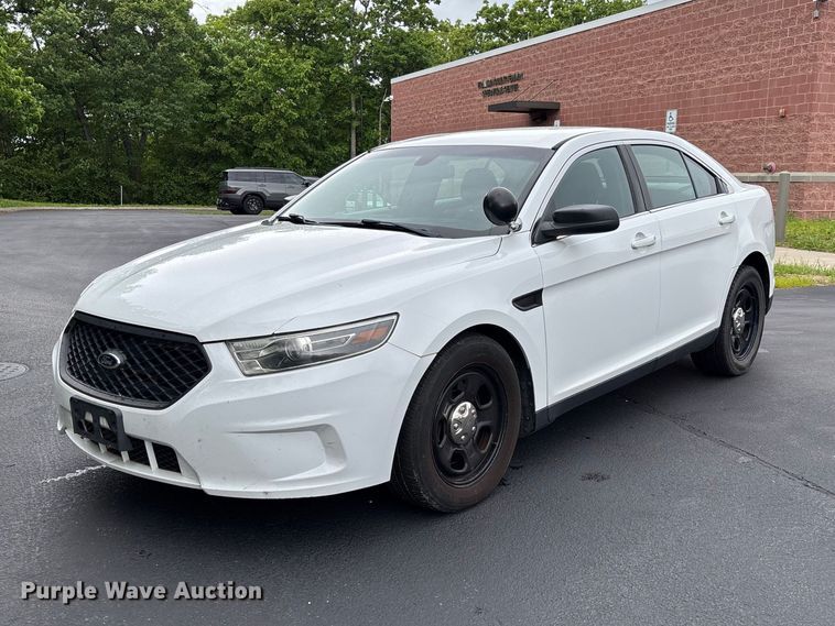 2014 Ford Taurus Police Interceptor  - FC5668