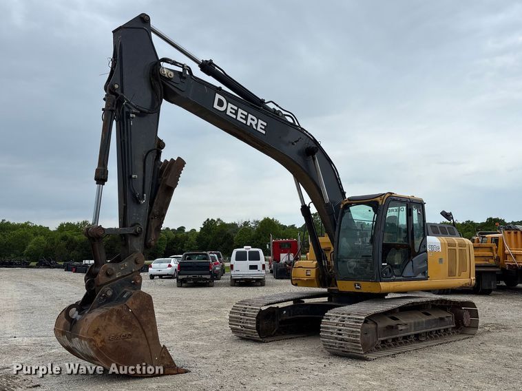 2013 John Deere 210G excavator - FC5698