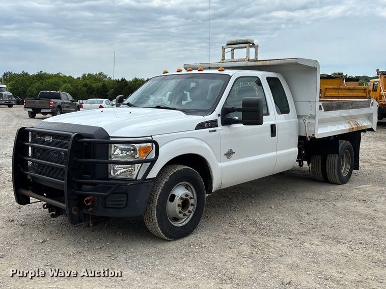 2015 Ford F350 Super Duty XL Ext. Cab dump bed pickup truck - FC5706