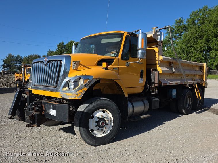 2012 International 7500 dump truck - FH6014
