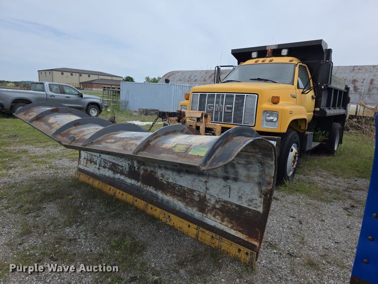 1996 GMC Topkick dump truck - FH6114