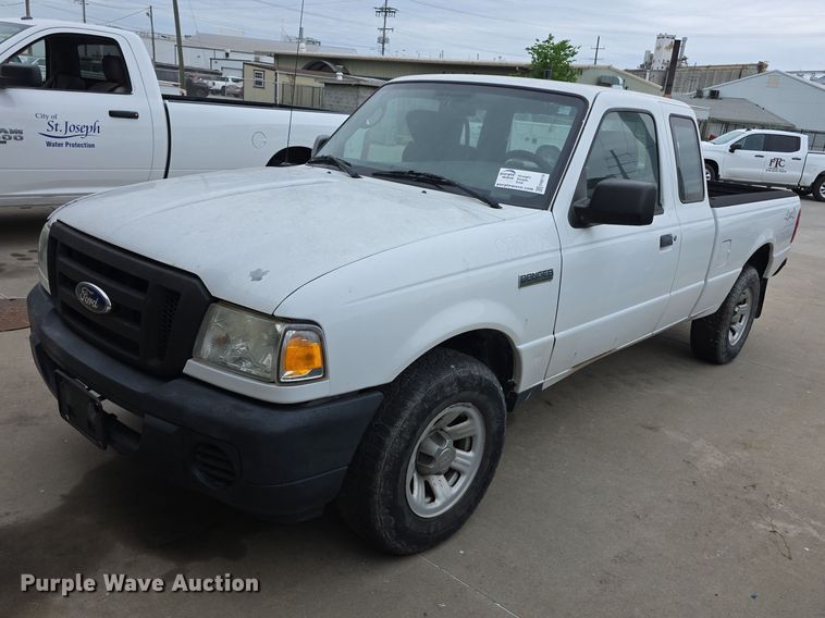 2011 Ford Ranger Ext. Cab pickup truck - FH6119