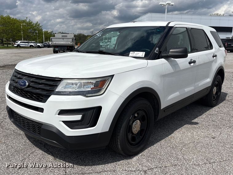 2016 Ford Explorer SUV - FK1452