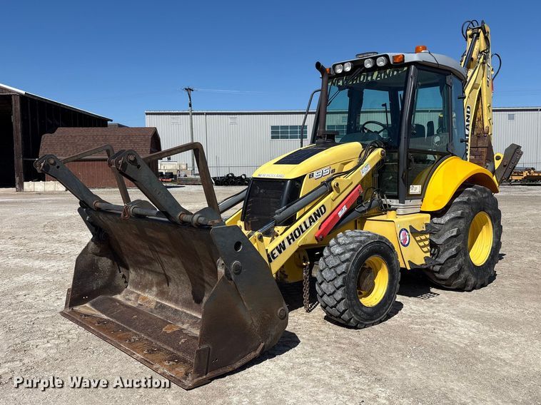 2008 New Holland B95B backhoe - FK1477