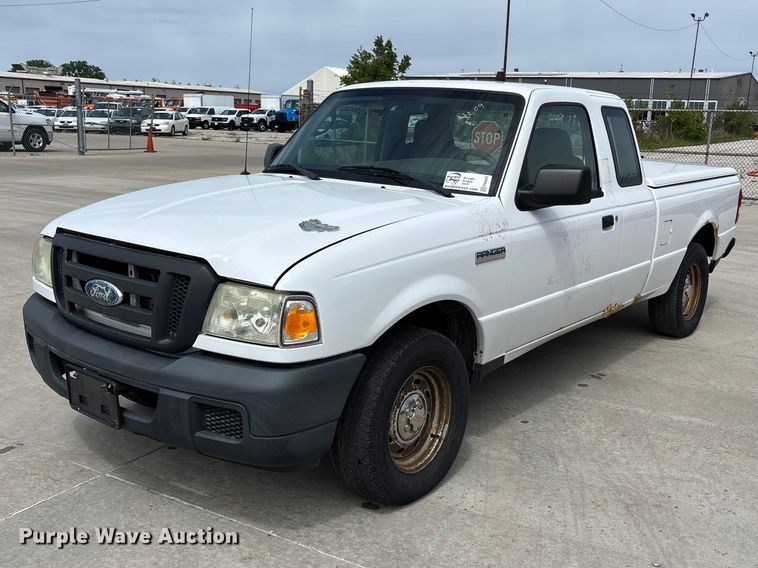 2006 Ford Ranger Ext. Cab pickup truck - FN5642