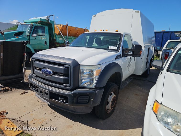 2015 Ford F550 Super Duty utility / service truck - FN5671