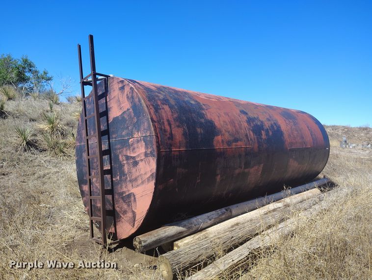 Tank - IH9498