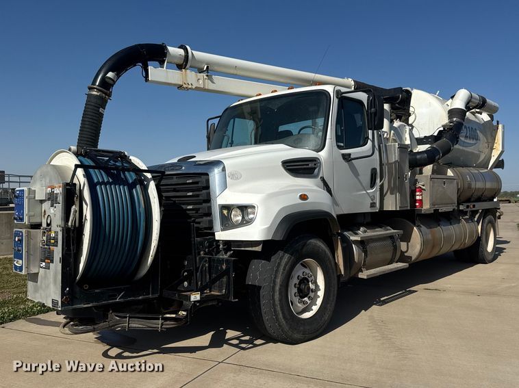 2014 Freightliner 114SD sewer jetter truck - MX9285