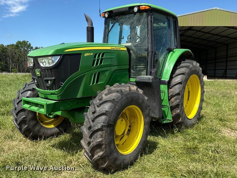 2015 John Deere 6150M MFWD tractor - DZ4460