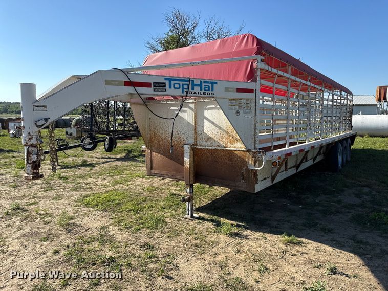 2015 Top Hat BGN28X7-21E-F livestock trailer - DZ4470