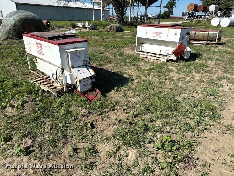 (3) range feeders - DZ4478