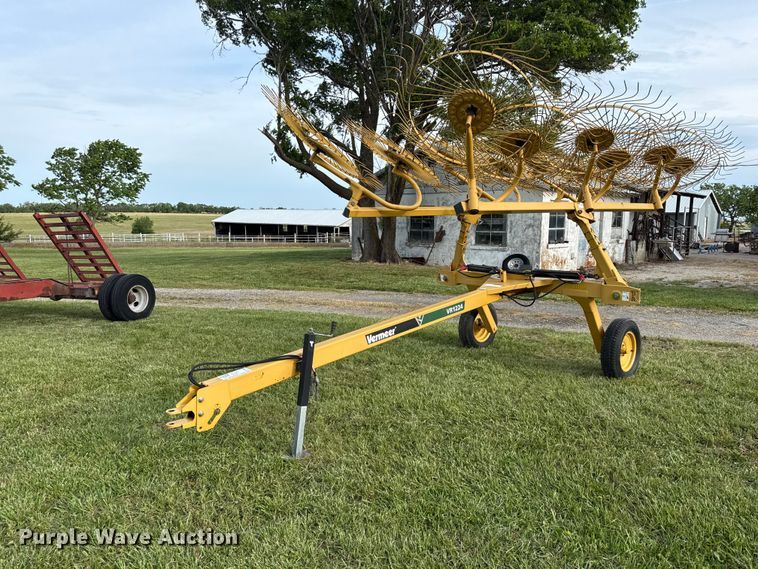 2011 Vermeer VR1224 hay rake - EC4583