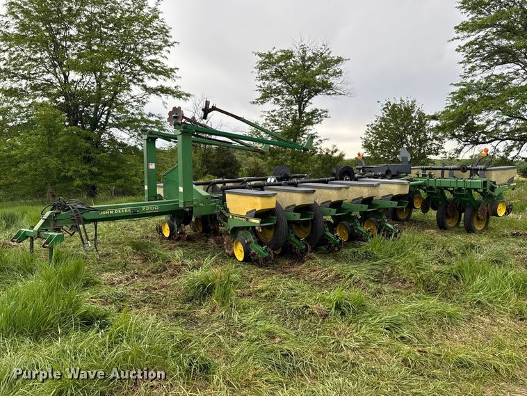 John Deere 7200 Conservation planter - ER0489