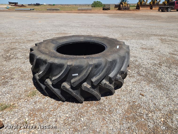 Firestone Radial All Traction DT tire - EW0131