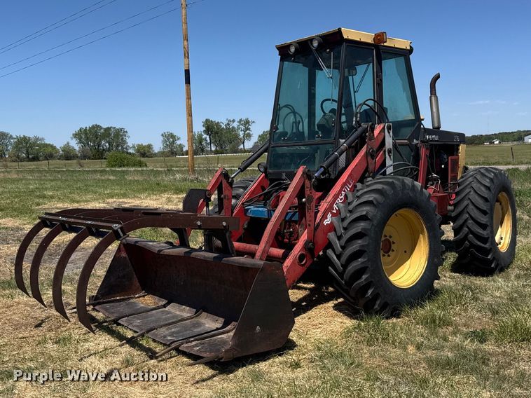 Versatile 276 4WD bi-directional tractor - FB7397