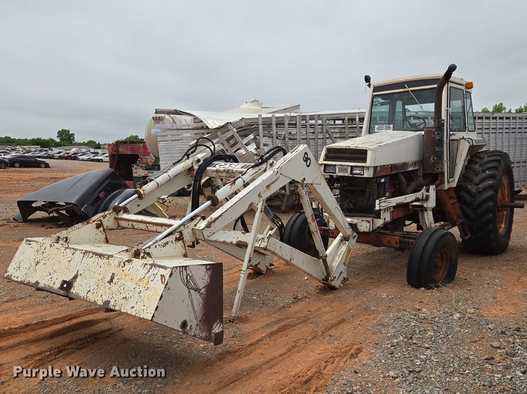 Case IH 2290 tractor - YA2776