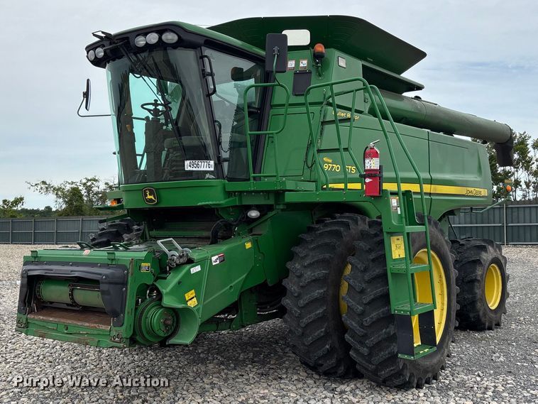2010 John Deere 9770 STS RWA combine - YA3414