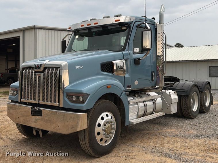 2022 Western Star 49X semi truck - ED5237