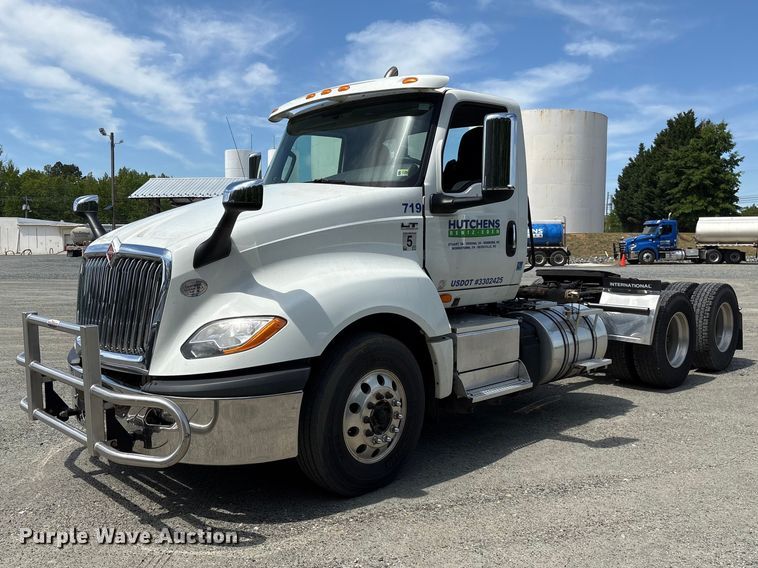 2018 International LT625 semi truck - EF1150