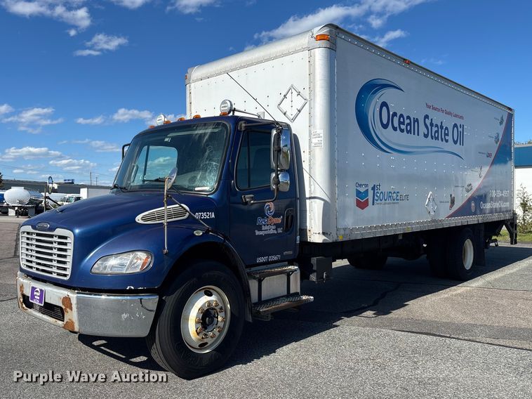 2007 Freightliner Business class M2 box truck - EM0102
