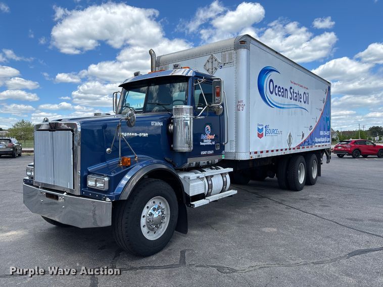 2007 Western Star 4900 box truck - EM0115